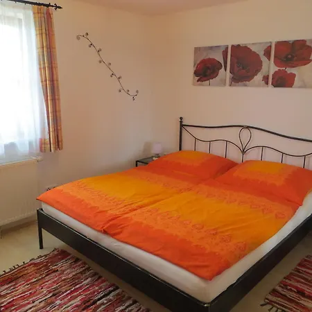 Brigitte Perner Nussdorf am Attersee